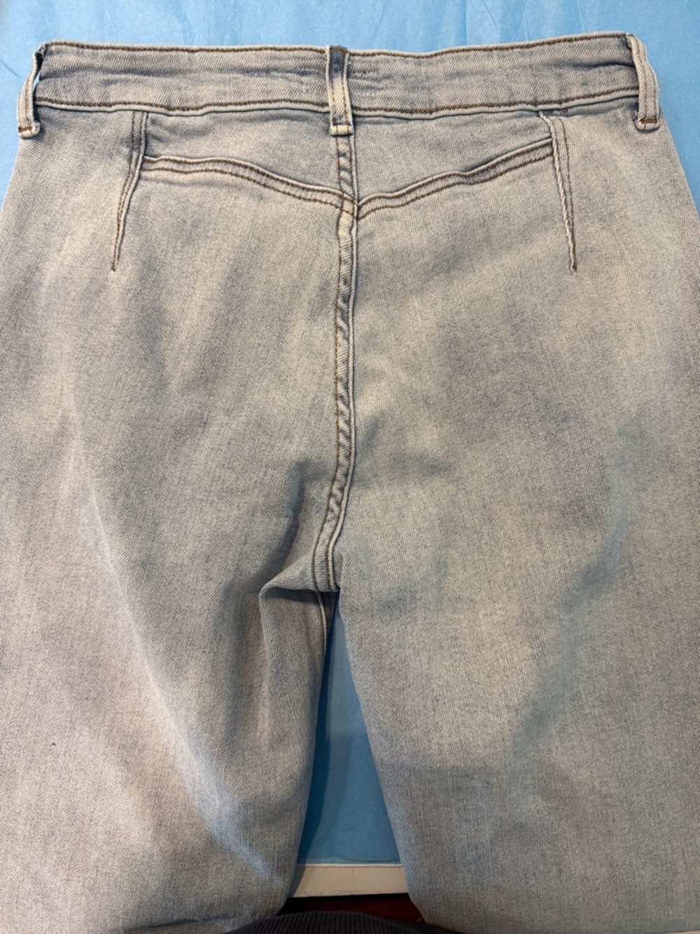 Kut from the Kloth Rachel Mom Jean Style KP1756MA1 size 2 light blue Stretch - Picture 4 of 11
